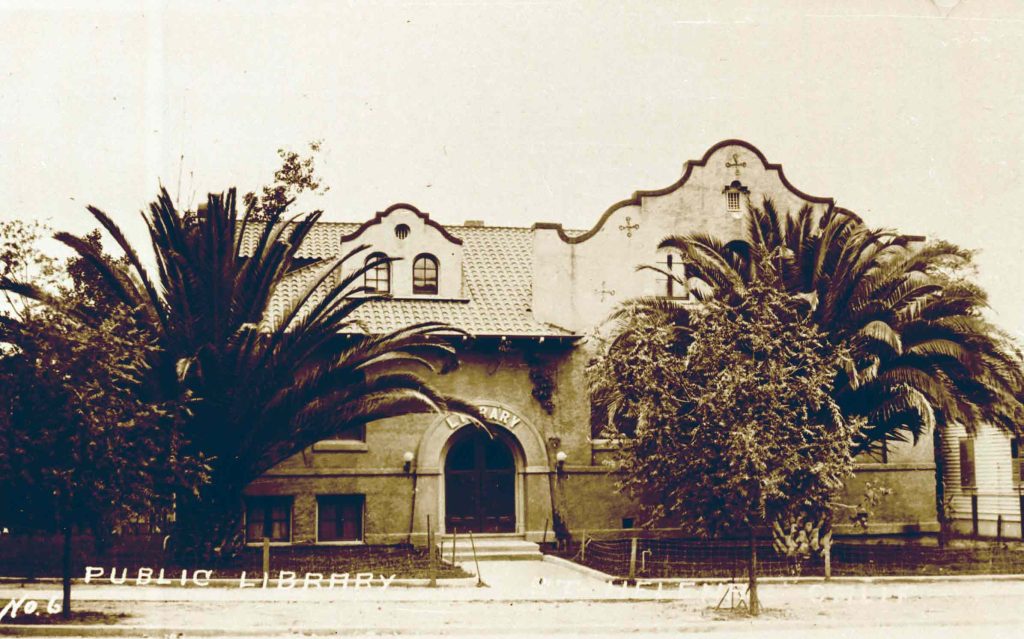Historical photo of 1360 Oak Avenue
